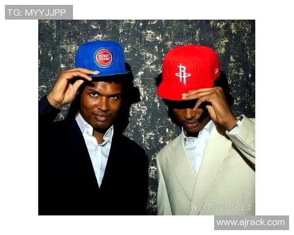 汤普森谈季后赛压力:坚决不让球队葬送机会 汤普森谈季后赛压力:坚决不让球队葬送机会